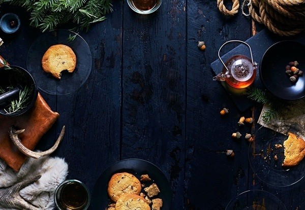 負(fù)責(zé)此項(xiàng)研究的伊利諾伊大學(xué)材料與工程學(xué)教授保羅·布勞恩說，由于小型化儲(chǔ)能技術(shù)一直以來都是一個(gè)難題，微型設(shè)備通常都由片外電池或電源提供能源。其難點(diǎn)主要在于3D電極，這種電極十分復(fù)雜，在普通電池上實(shí)現(xiàn)的難